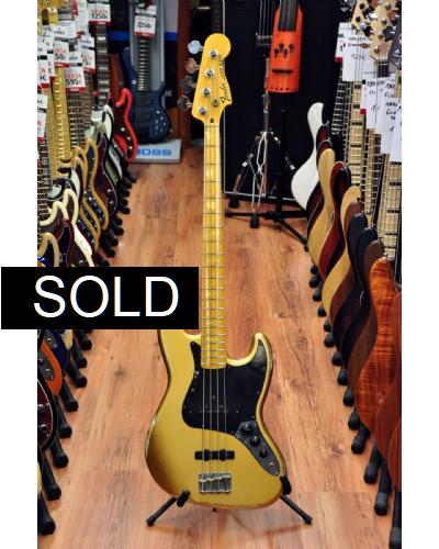 Fender Custom Shop '75 Jazz Bass Relic Aztec Gold